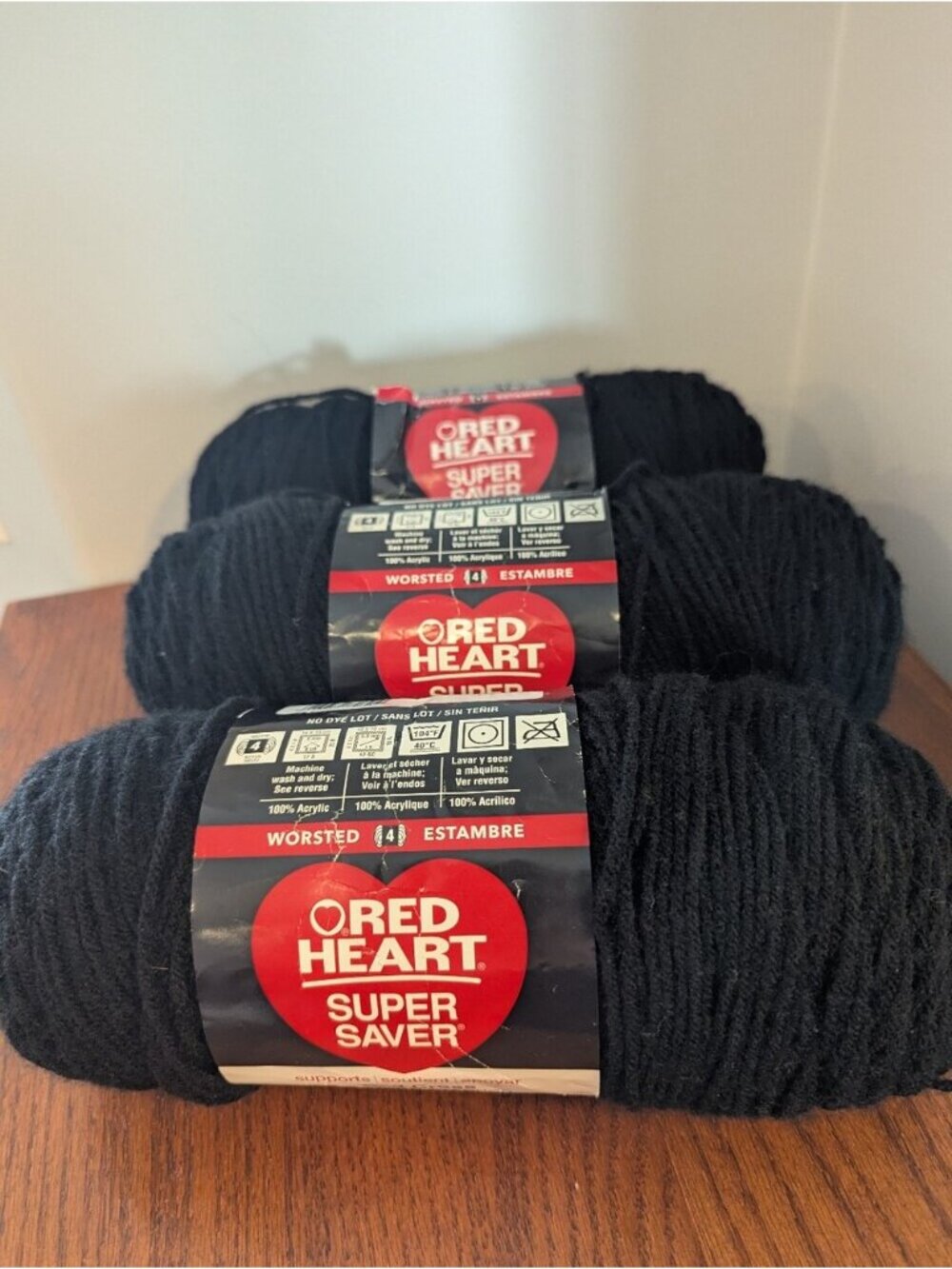 Red Heart Yarn 3 Skiens Of Acrylic #4 Worsted Weight Black Yarn 3- 7oz Each - Picture 2 of 7
